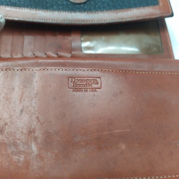 Dooney & Bourke Black Leather Kisslock Pocket Trifold Wallet - VTG Made in USA - Picture 10 of 16